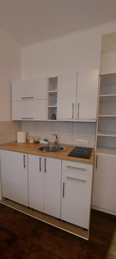 Zeleni Venac Studio & Apartment Belgrad Exteriör bild
